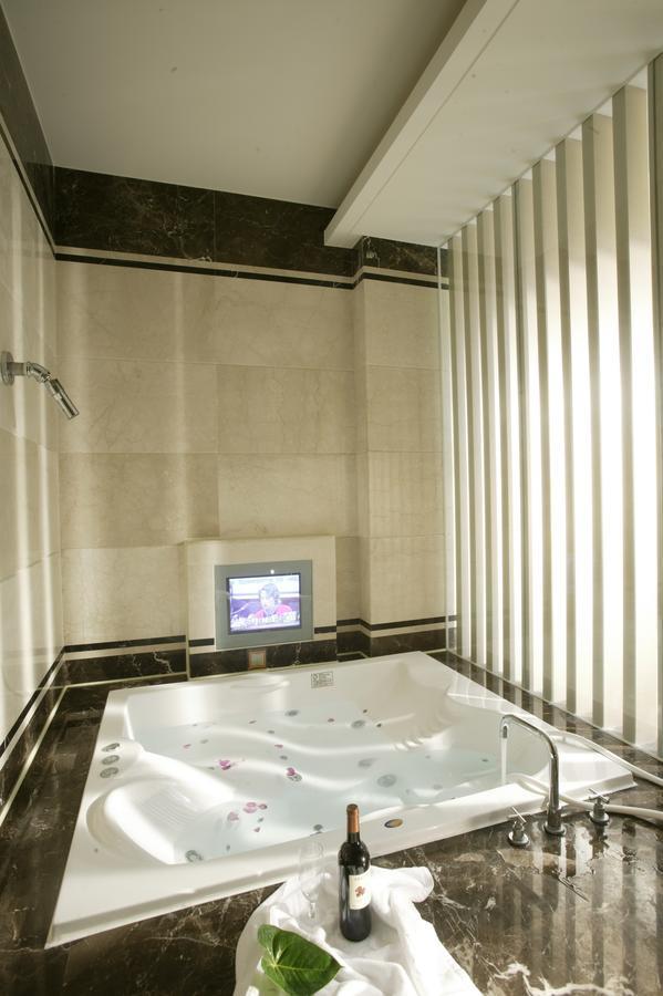 Royal Garden Business Motel - Huwei Exterior foto